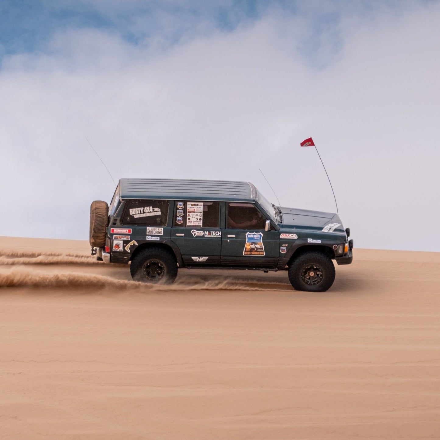 4x4 Dune Flag / Safety Flag / Vehicle Whip (1-Piece)