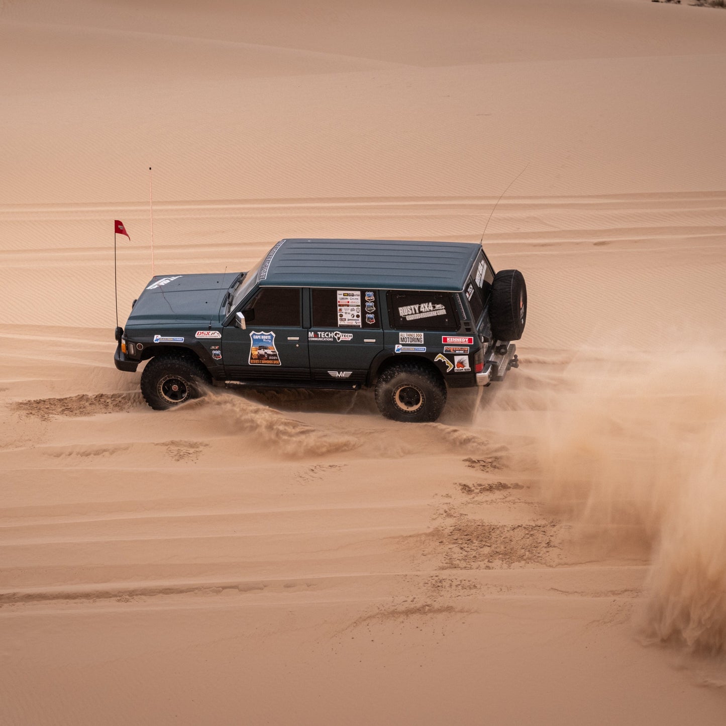 4x4 Dune Flag / Safety Flag / Vehicle Whip (2-Piece)