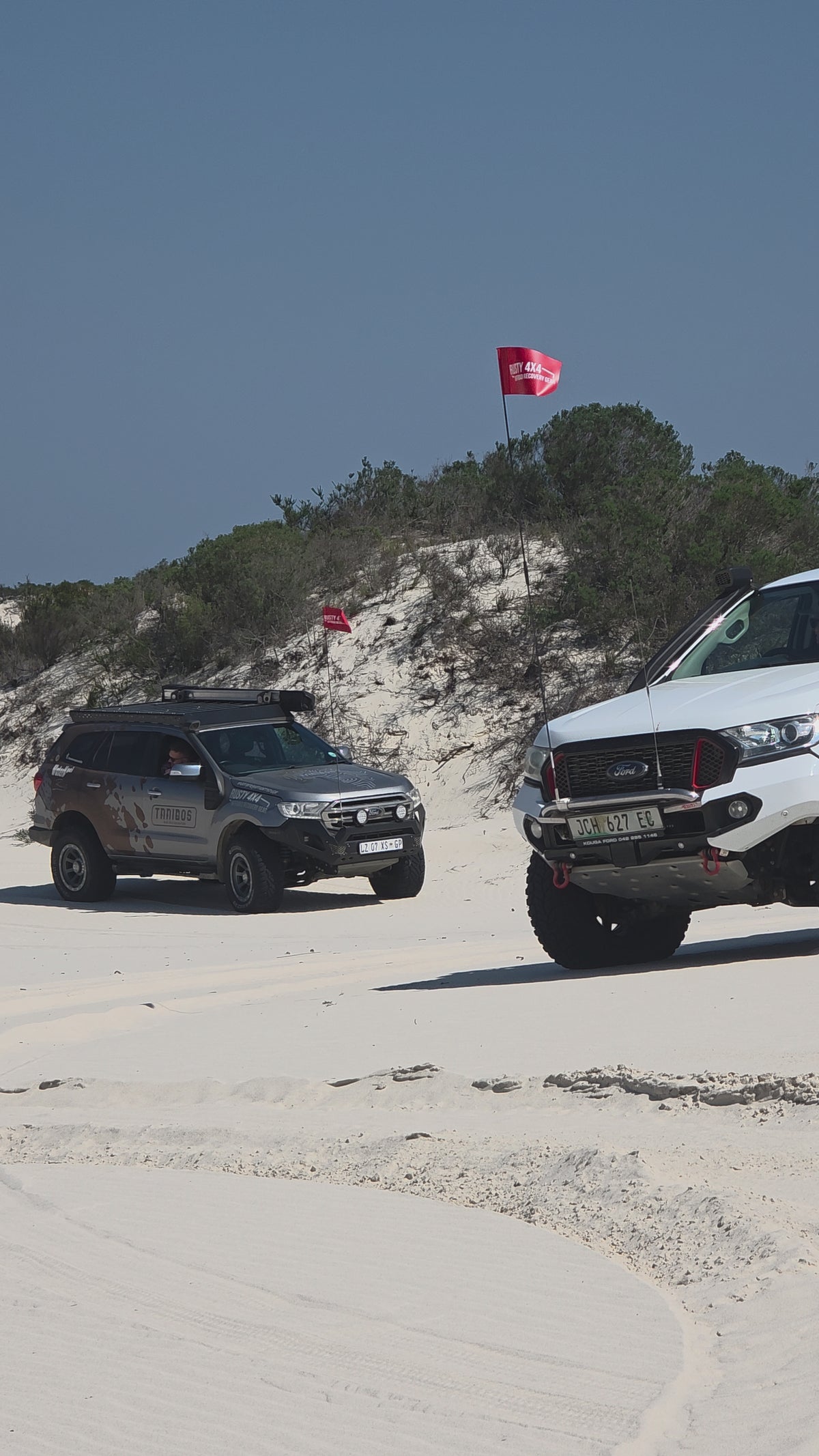 Video showing the safety dune flags flapping in the wind out in Atlantis dunes.
